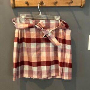 Loft size 14 petite cute plaid belted skirt great condition